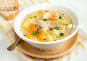 دراسة تكشف علاقة حساء الدجاج بمقاومة نزلات البرد