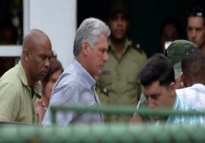 رئيس كوبا يعزى أهالى ضحايا الطائرة المحطمة فى هافانا