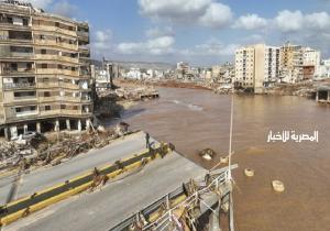 الجارديان: مأساة فيضانات ليبيا فاقت كل تصور وعدد المفقودين يتجاوز 10 آلاف شخص