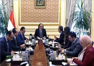 رئيس الوزراء يستعرض تصورات تحسين مناخ الاستثمار في مصر