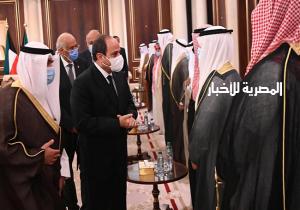 المتحدث الرئاسي ينشر صور تقديم الرئيس السيسي واجب العزاء في وفاة الشيخ صباح الأحمد بالكويت