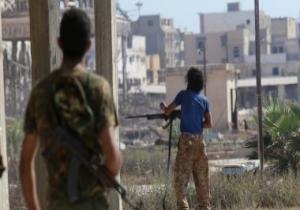 اشتباكات عنيفة بين الجيش الليبى ومليشيات مسلحة غرب البلاد