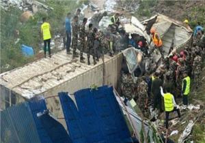 تحطم طائرة على متنها 19 شخصًا عند الاقلاع في النيبال